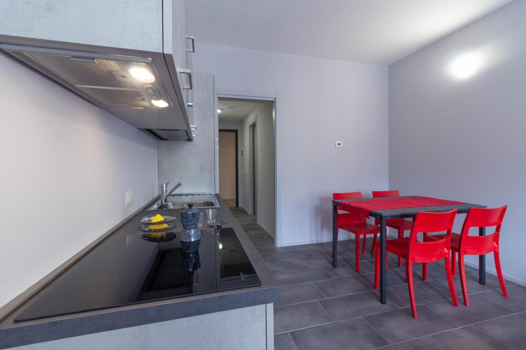 Papavero Apartment - Affitti Brevi Italia Лекко Экстерьер фото