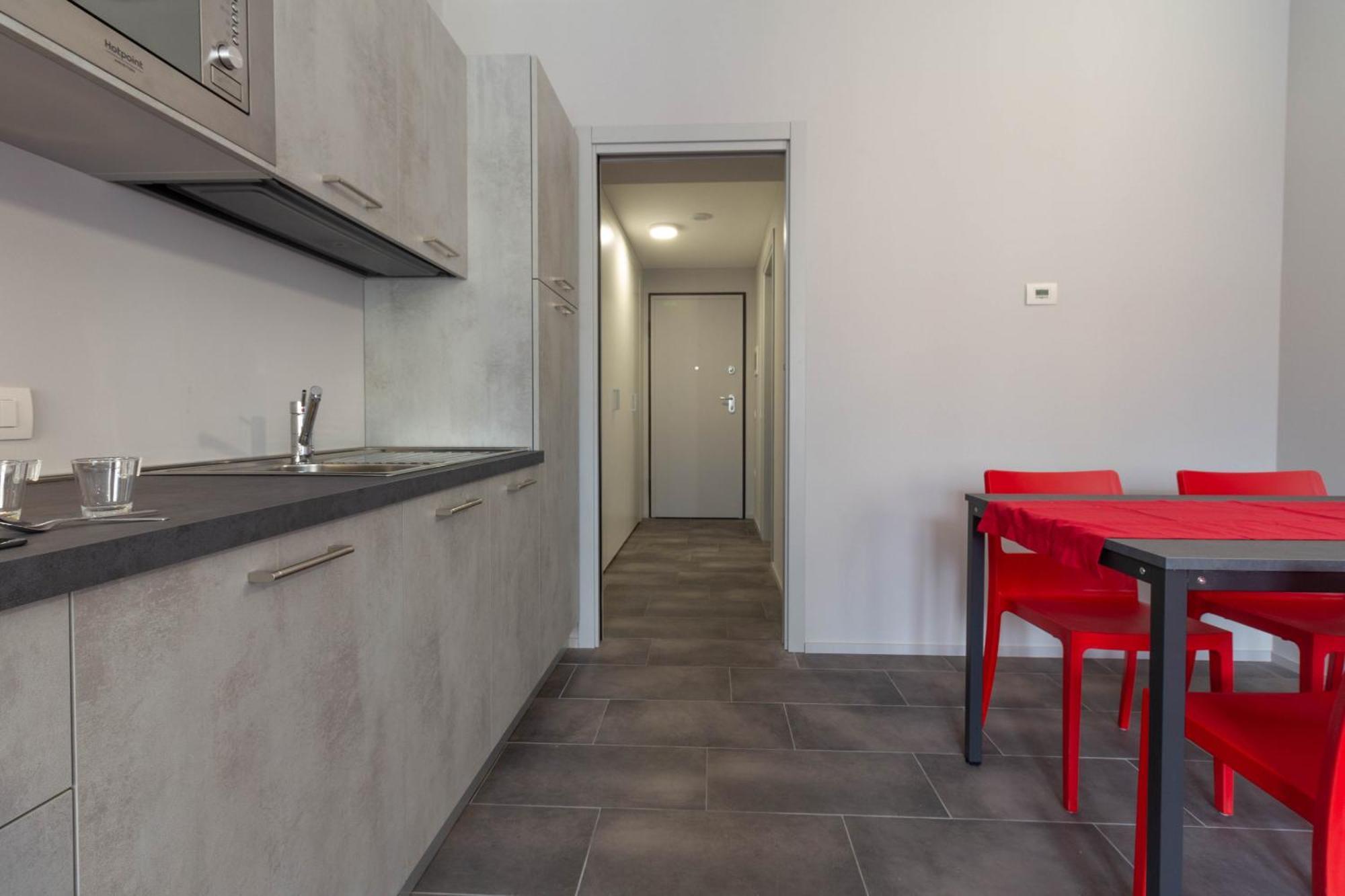 Papavero Apartment - Affitti Brevi Italia Лекко Экстерьер фото